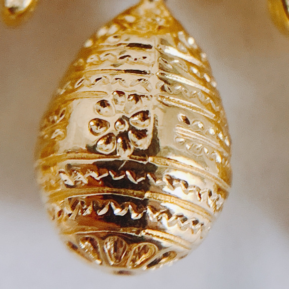 Gold Tone Pendant, Egg, Enamel Cross Design, 1990s - Y2K - Picture 4 of 16